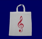 Bílá plátěná taška s potiskem červeného houslového klíče